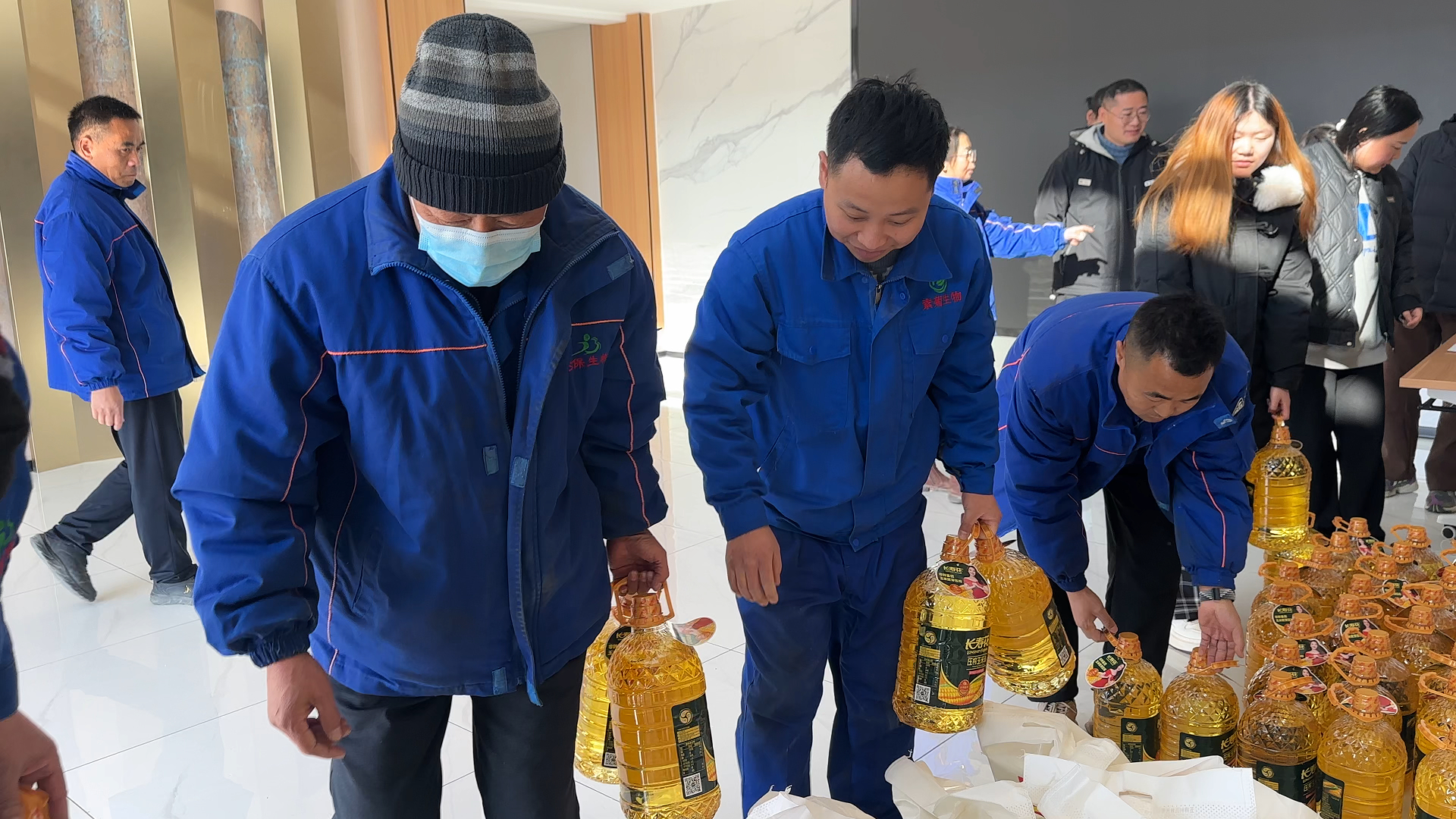 1762917299646656.jpg 1.jpg